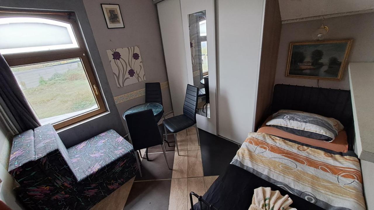 Sarkany Lak Diosd Eksteriør billede